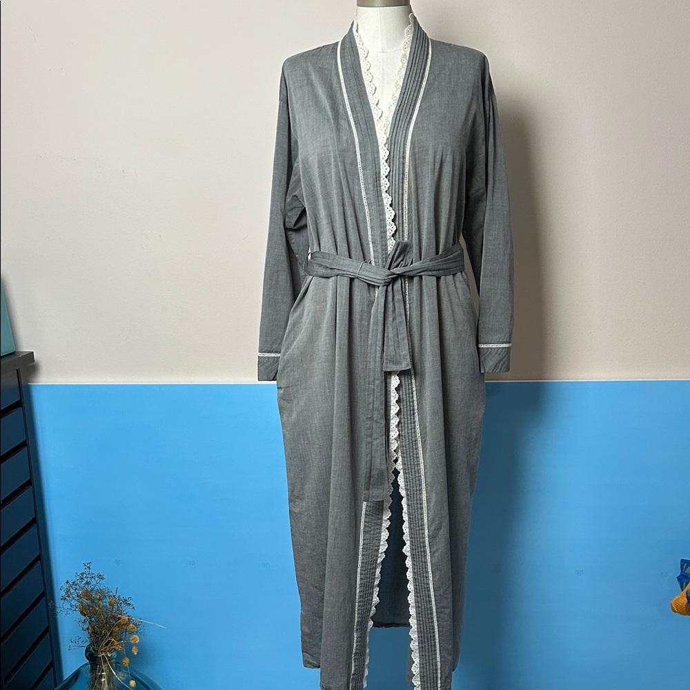 Eileen West Cotton Gray Robe with inner tie and Belt vintage S | M